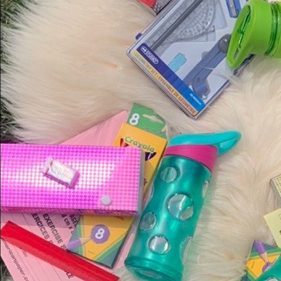 SALE!! school sets. 5 available. - Picture 6 of 11